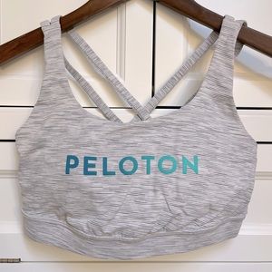 Peloton Lululemon sports bra size 6